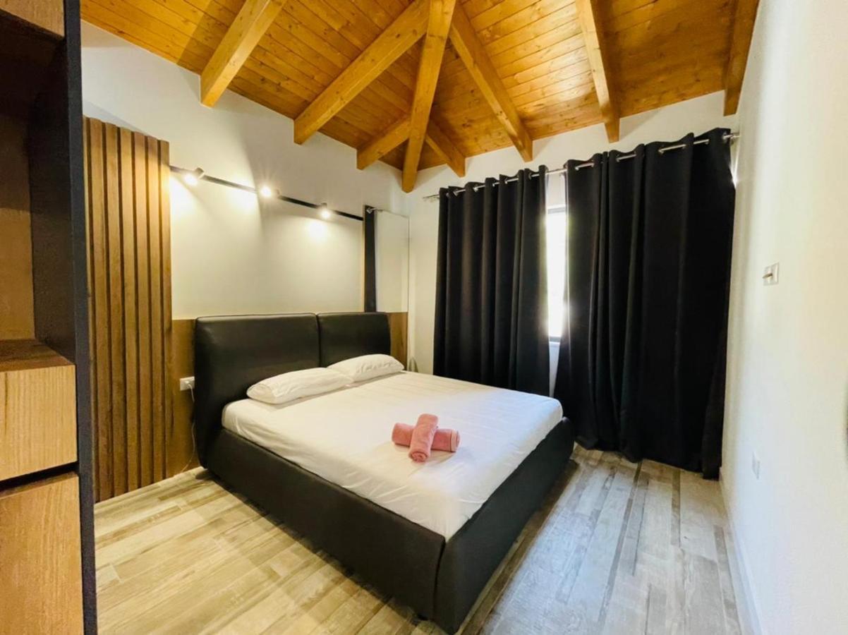 Adriatik Hotel Vlorë 외부 사진