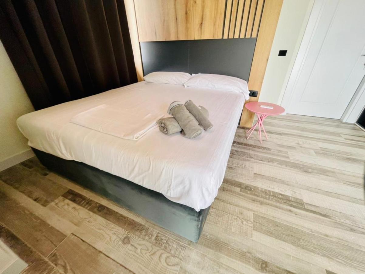 Adriatik Hotel Vlorë 외부 사진
