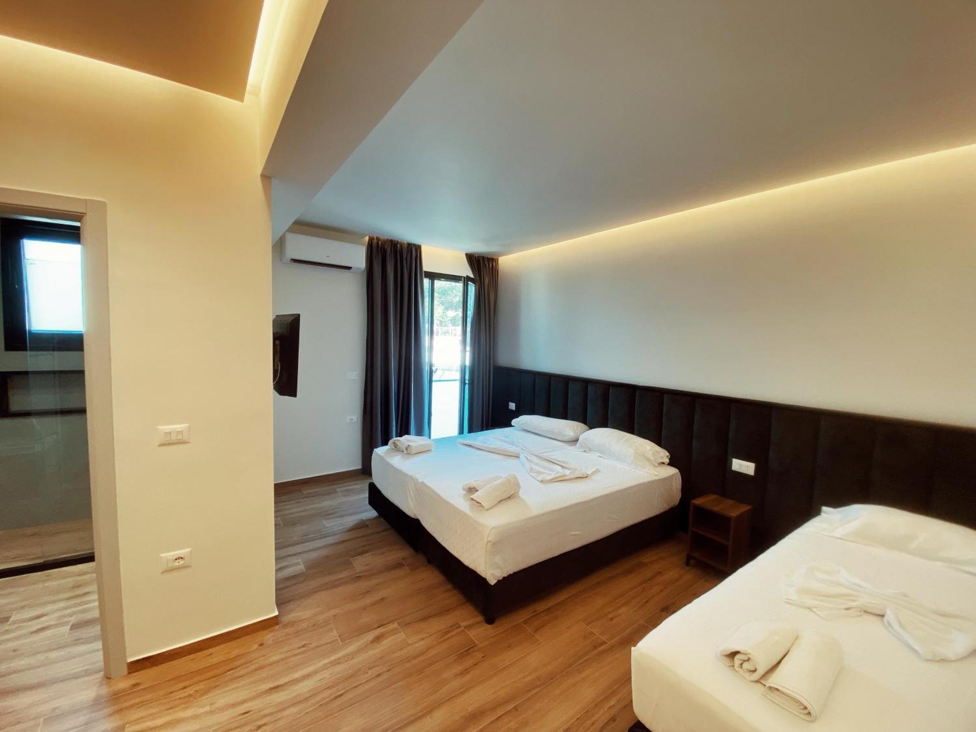 Adriatik Hotel Vlorë 외부 사진